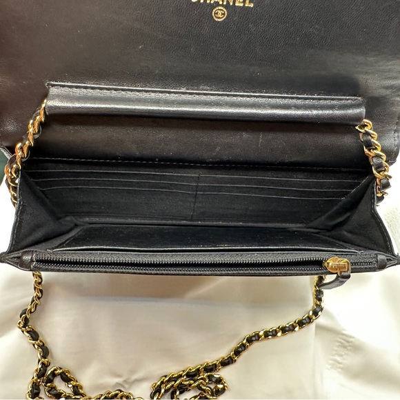 CHANEL LAMBSKIN WOC BOY BAG 2015-2016 - Picture 10 of 12